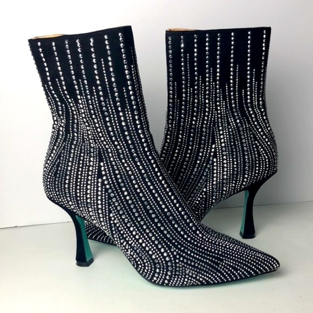 Betsey Johnson Jiny Bedazzled Heeled Ankle Boots 9.5